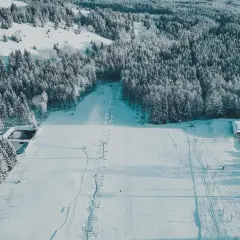 Stoki narciarskie Dolny Śląsk - najlepsze miejsca na narty w regionie