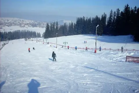 Bukowina stoki narciarskie: gdzie jeździć, ceny karnetów i warunki śniegowe